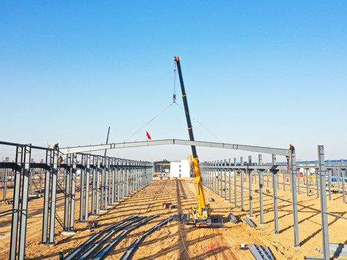  河南礦山｜智能產(chǎn)業(yè)園6號(hào)車(chē)間今日上梁大吉！